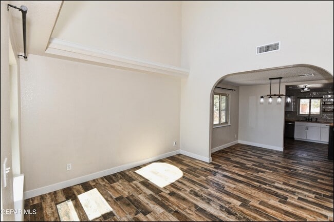 Building Photo - 3413 Tea Rose Pl