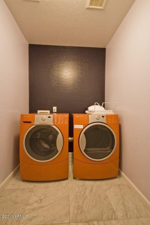 Building Photo - COMING SOON!! 5 bed 3 bath, 3000 + SFT with pool in Carino Estates, Chandler