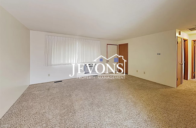 Building Photo - 404 S 81st Ave