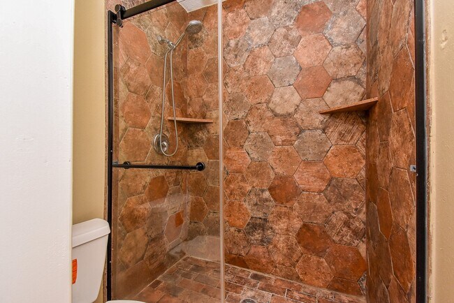 Building Photo - 12402 Amado Dr