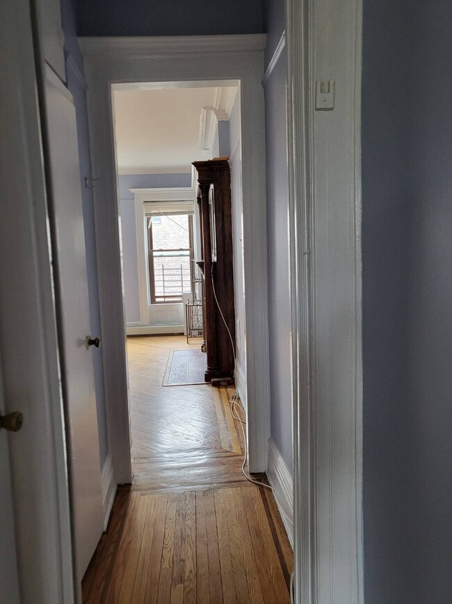 Building Photo - 19 Revere Pl