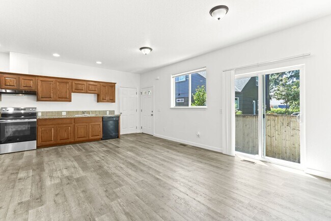 Building Photo - 3745-3749 SE 127th Place