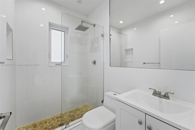 Building Photo - 570 NW 49th St