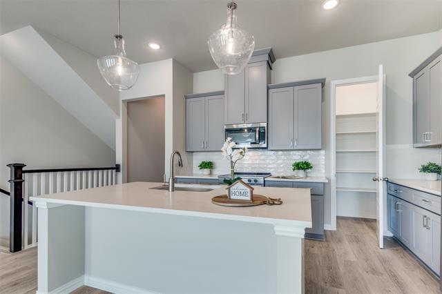 Building Photo - 2455 Morningside Dr
