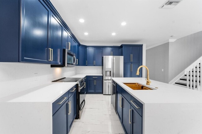Building Photo - 5233 SW 155th Way