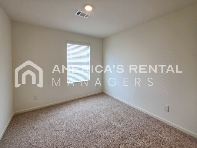 Building Photo - New Construction for Rent in Tuscaloosa, AL! DEPOSIT PENDING!