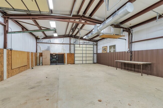 Building Photo - 14699 McCaleb Rd
