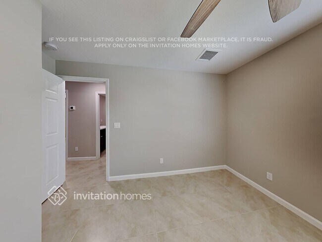 Building Photo - 1791 SW Castinet Ln