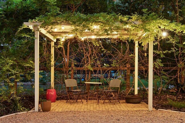 Building Photo - 5805 Harrington Cove