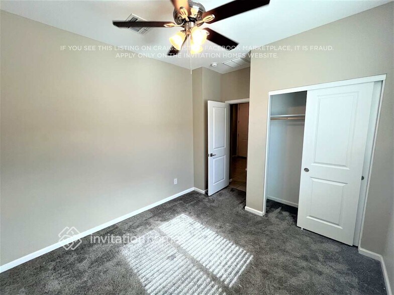 Building Photo - 17816 W Daley Ln