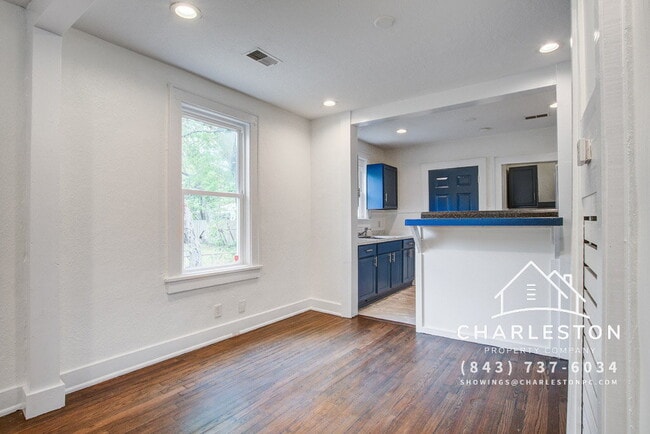 Building Photo - 2607 Madden Dr