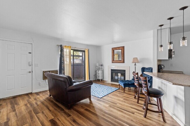 Building Photo - North Boulder Condo!