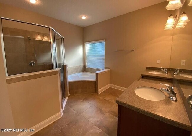Building Photo - 11790 Jaylin Ct