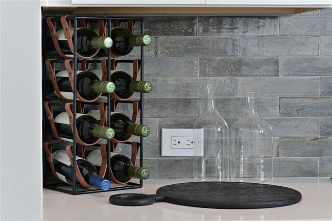 Building Photo - 2451 Mangum Ct