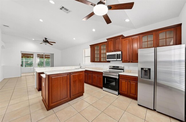 Building Photo - 7006 Pine Hollow Dr