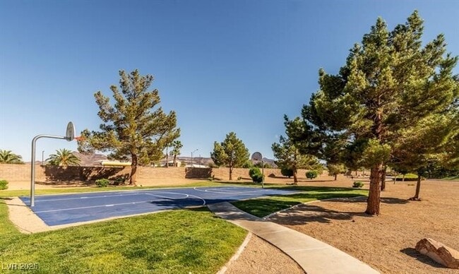Building Photo - 1633 Cave Spring Dr
