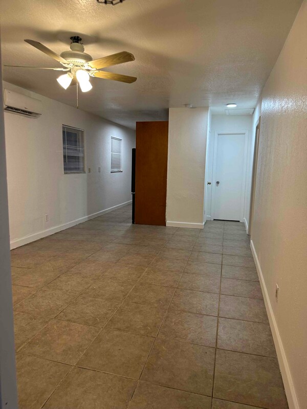 Building Photo - 2720 NW 13th St