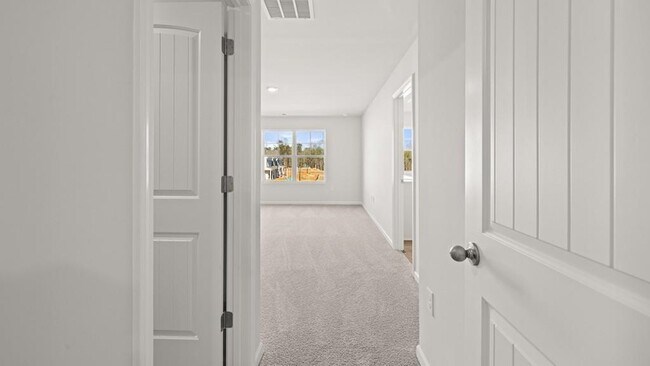 Building Photo - 98 Hughes Pl Dr