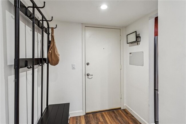 Building Photo - 3650 Ashford Dunwoody Rd NE