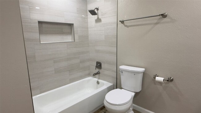 Building Photo - 1413 Colmar Dr