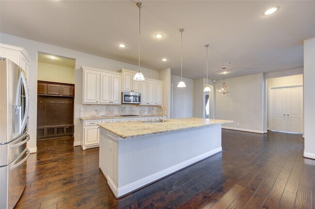 Building Photo - 20411 Fawn Rest Pl