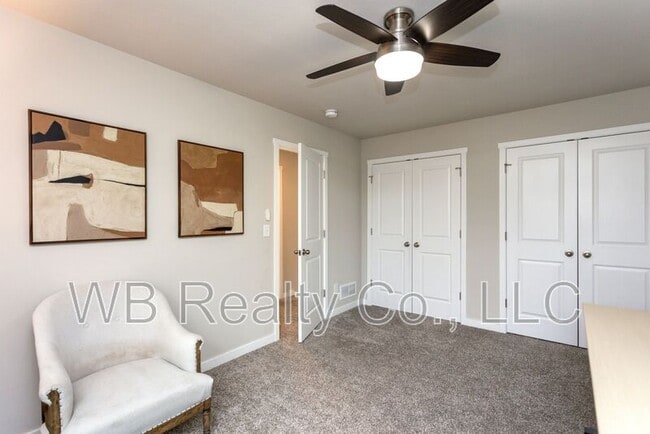 Building Photo - 9750 Turnpoint Dr