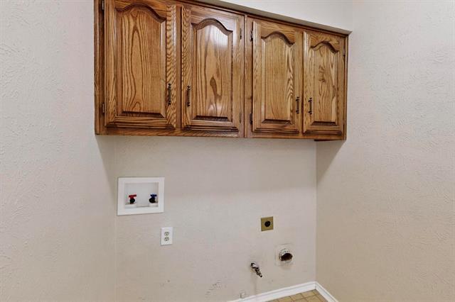 Building Photo - 15624 Golden Creek Rd