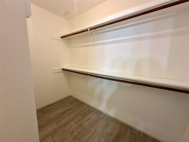 Building Photo - 18074 Glenledi Dr