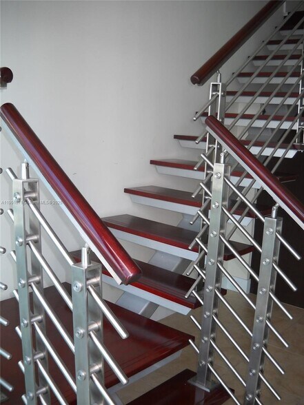 Building Photo - 41 SE 5th St