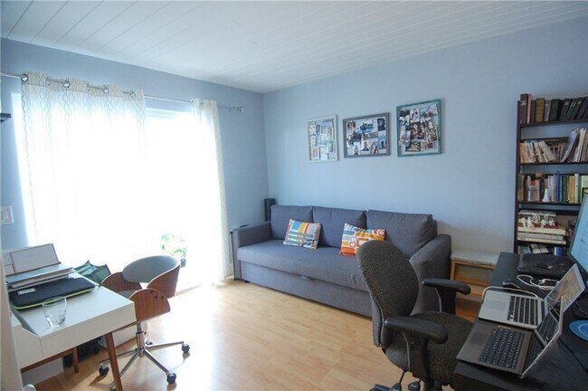 Building Photo - 316 Cazador Ln