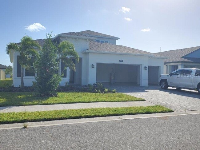 Building Photo - 16855 Castoro Dr
