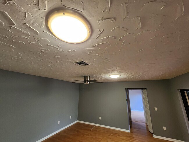 Building Photo - 8162 Ambach Way