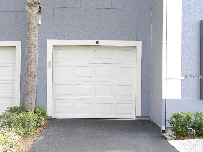 Building Photo - 5521 Rosehill Rd