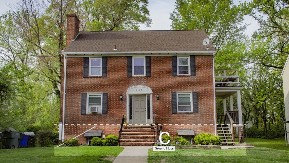 Primary Photo - 4504 Guilford Rd