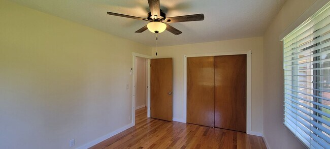 Building Photo - 8171 Deschutes Rd