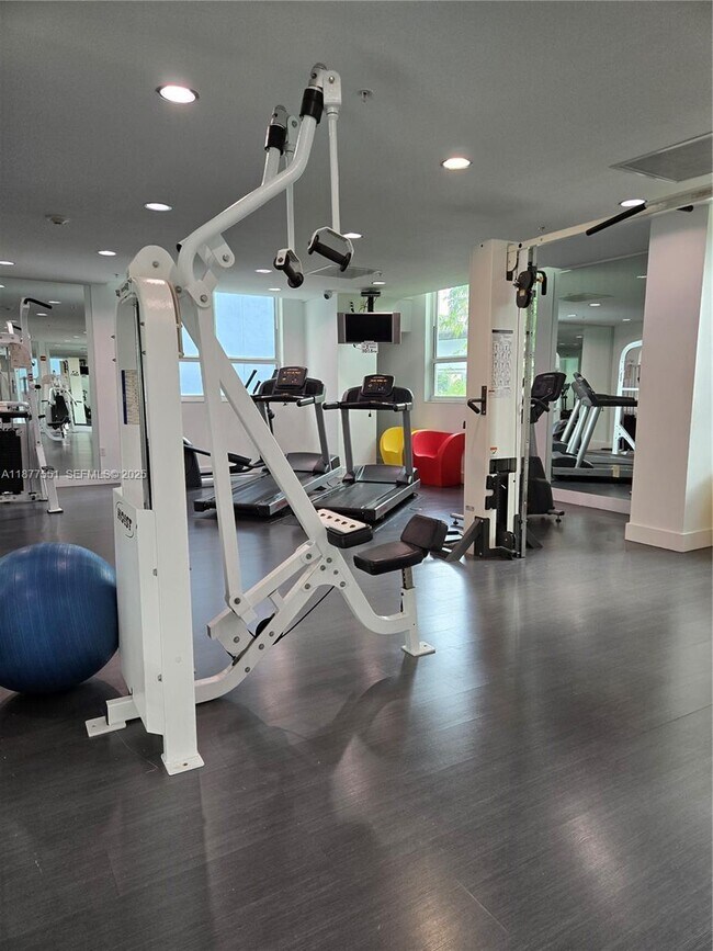 Building Photo - 234 NE 3rd St