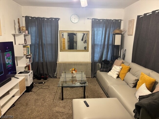 Building Photo - 22 Hillcrest Rd