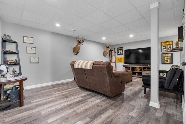 Building Photo - 261 Audrea Ln