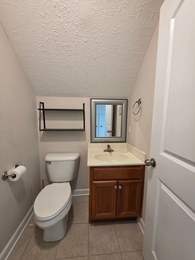 Building Photo - 205 Woodberry Pl