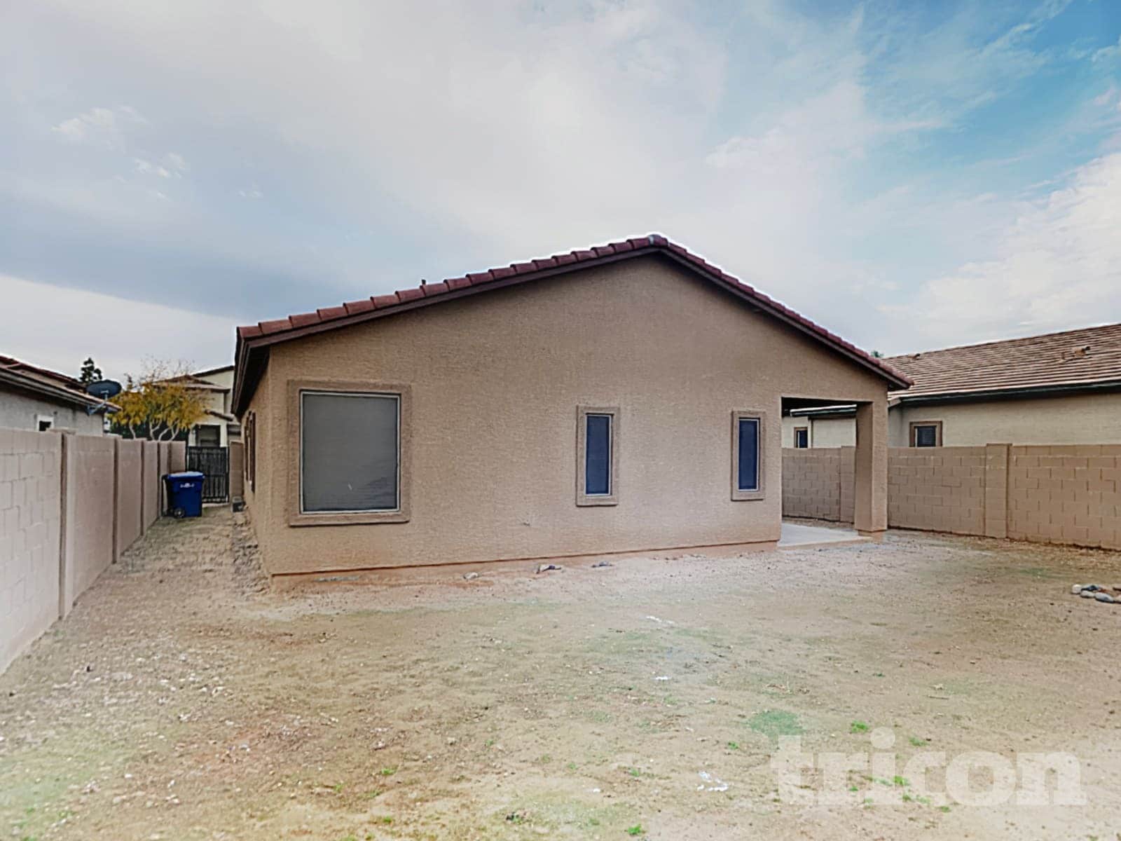 Building Photo - 13732 W Mauna Loa Ln