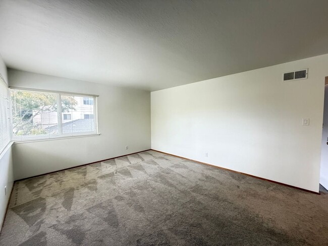 Building Photo - 2053 Central Ave