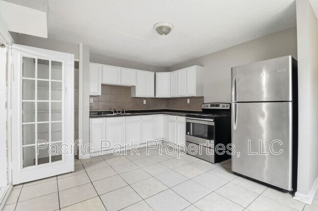 Building Photo - 8209 Gilmore Rd