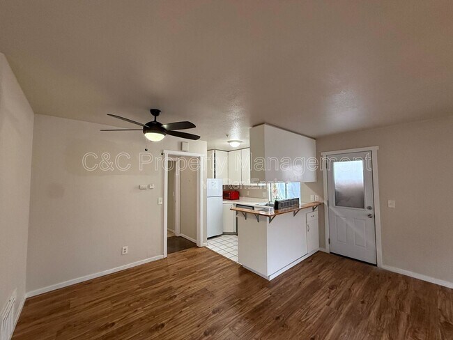 Building Photo - 300 Stony Point Rd