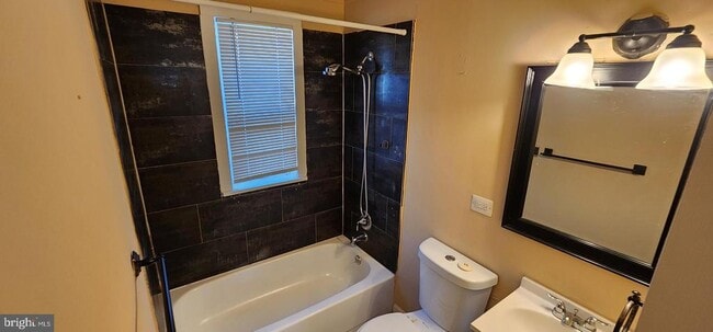 Building Photo - 623 New Jersey Ave