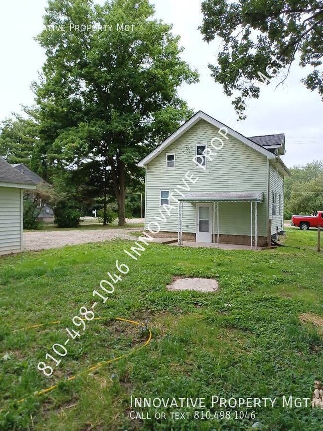Building Photo - 3030 Center Rd