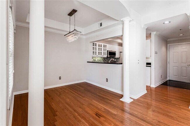 Building Photo - 3636 Habersham Rd NW