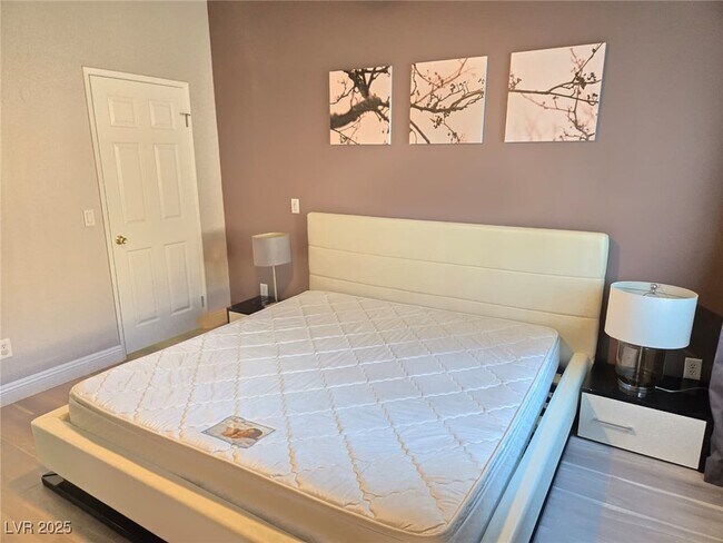 Building Photo - 5154 S Jones Blvd