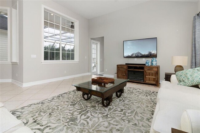 Building Photo - 216 Eastpark Dr