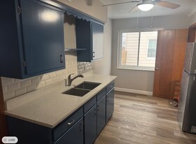 Building Photo - 3340 W 210th St