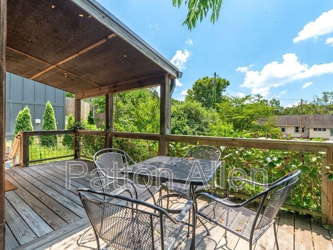 Building Photo - 81 5th Ave